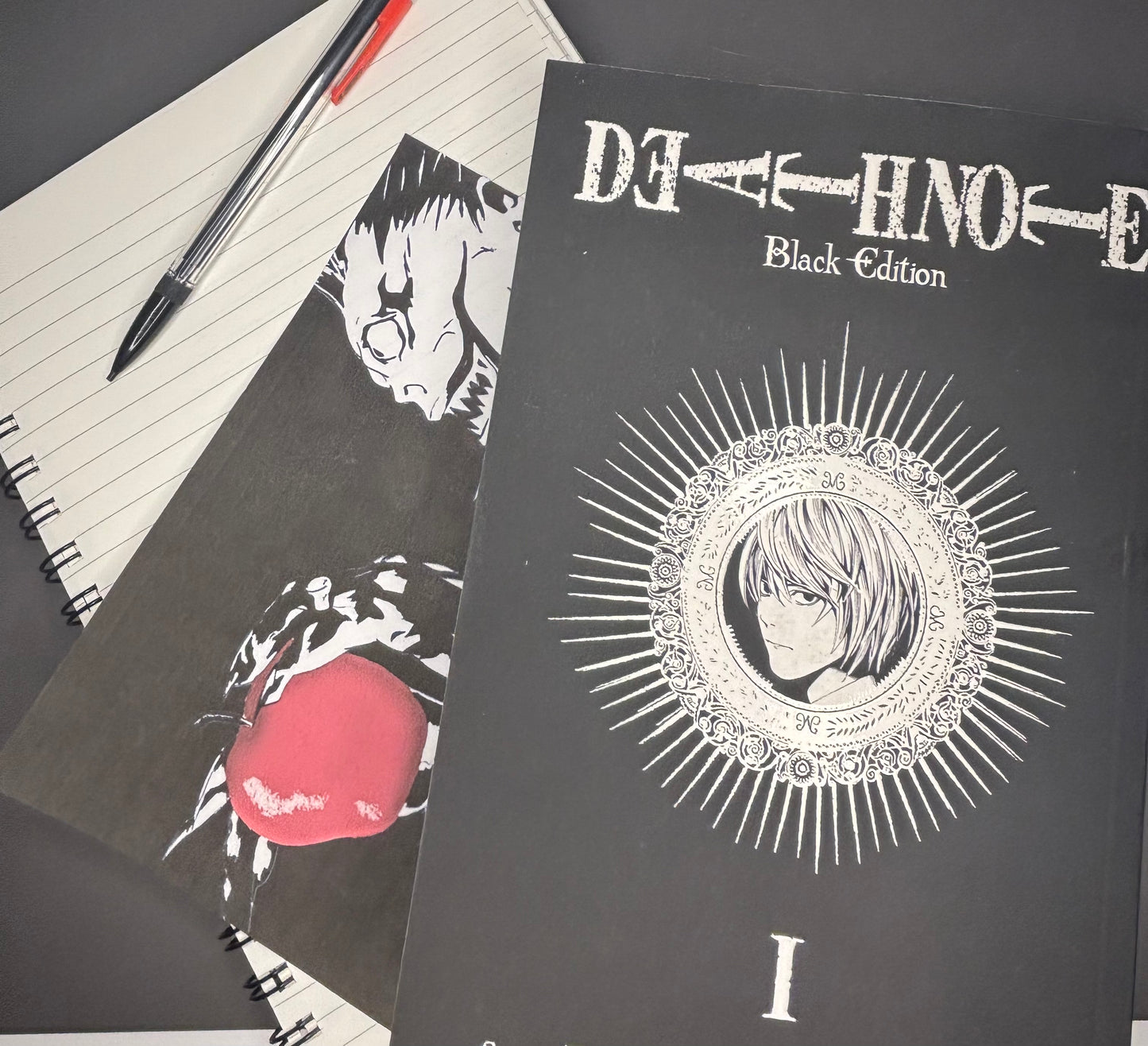 Death Note Volume 1 & 2 with Black Sprayed Edges, Tsugumi Ohba - Paperback