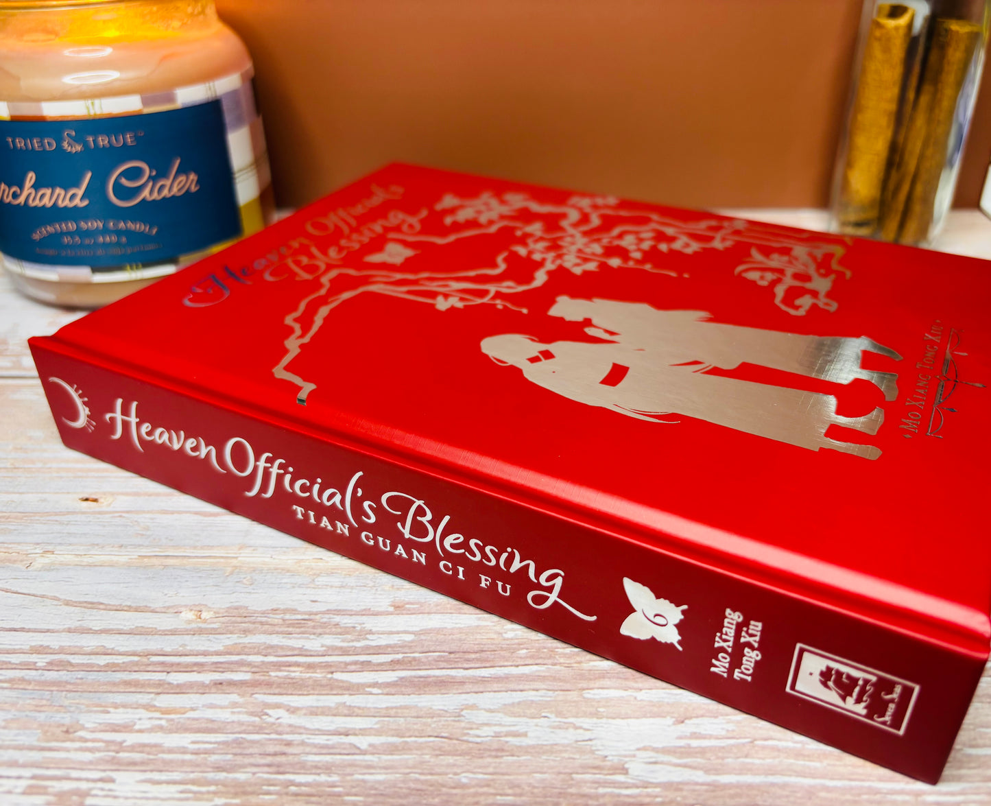 Heaven Official's Blessing Novel Vol. 6 - Special Edition Hardcover